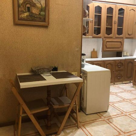 Апартаменты Квартира в самом центре Еревана Экстерьер фото